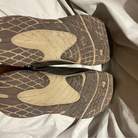 Merrell Brown Snow Boots - Sz 9 - Picture 6 of 6